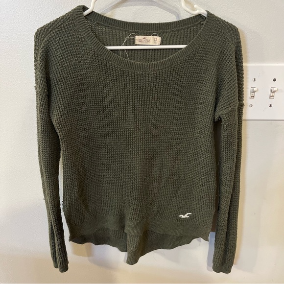 Hollister Tops - long sleeve shirt
brand hollister
size xs
good condition